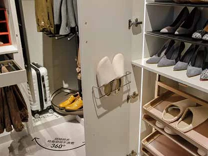 Entryway Storage 2